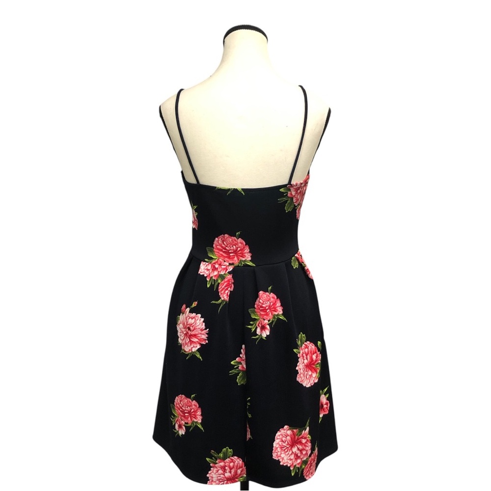 Floral Red Black Dress - Picture 3 of 8